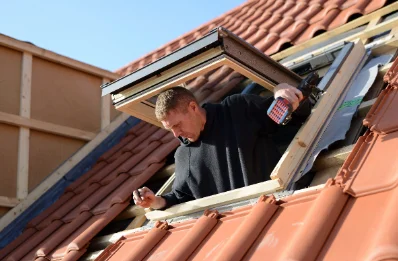 Pose de fenêtres de toit Velux à Ginoles